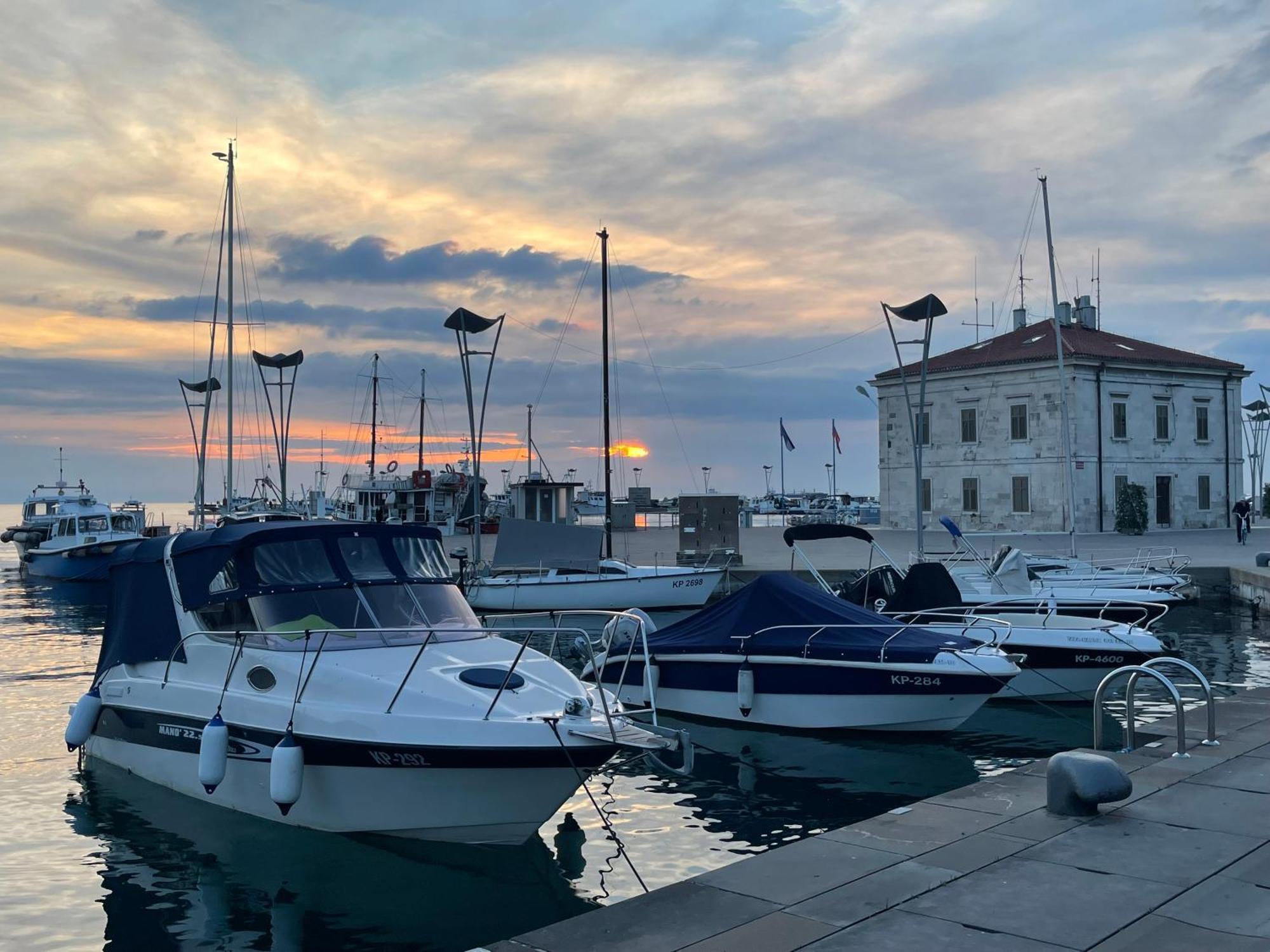 Sunset Residence Koper & Free Parking Garage Kültér fotó